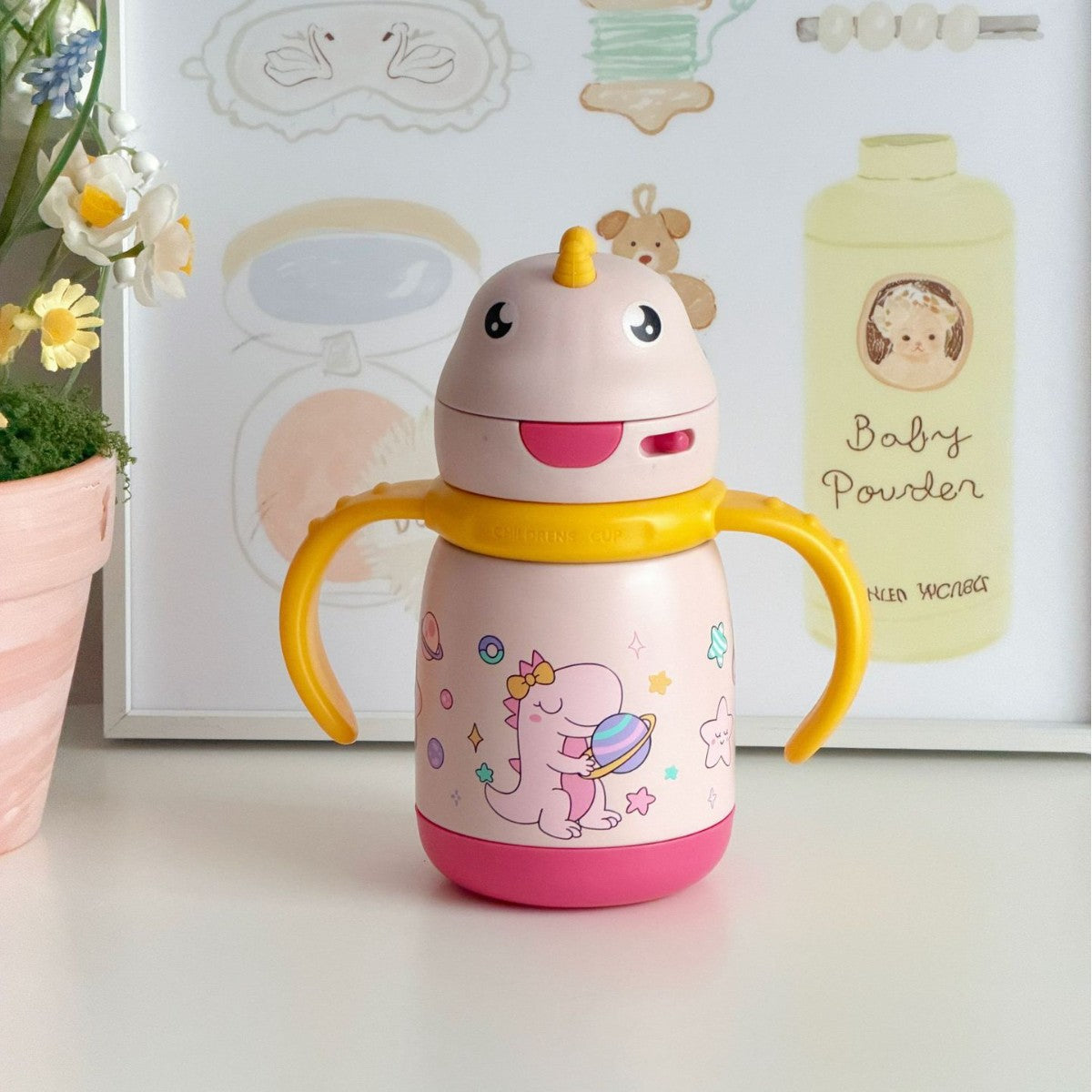 Children’s Spill-Proof Cup with Handles and Playful UFO Design BPA-Free Plastic