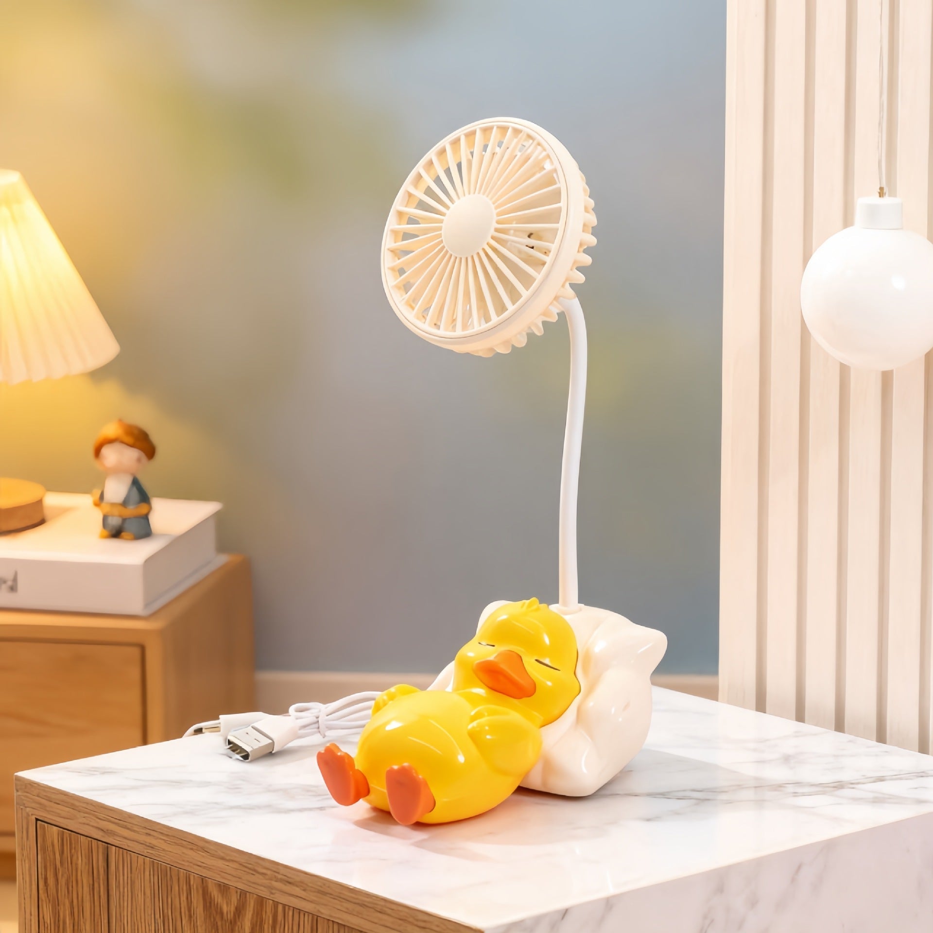 Ladies Table Fan USB Powered Cute Duck Design Quiet Operation Adjustable Tilt