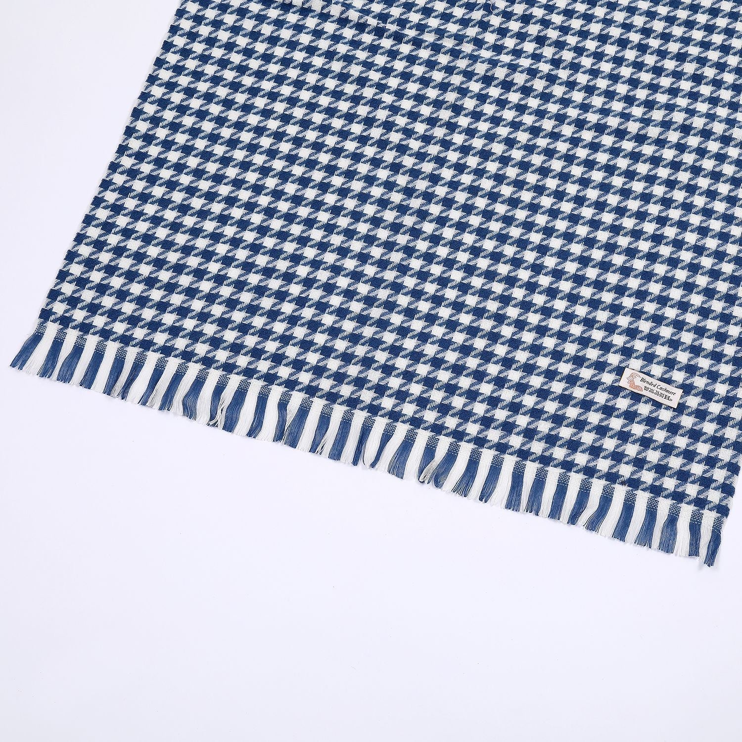 Ladies Scarf Houndstooth Pattern Soft Breathable Fabric Elegant Accessory