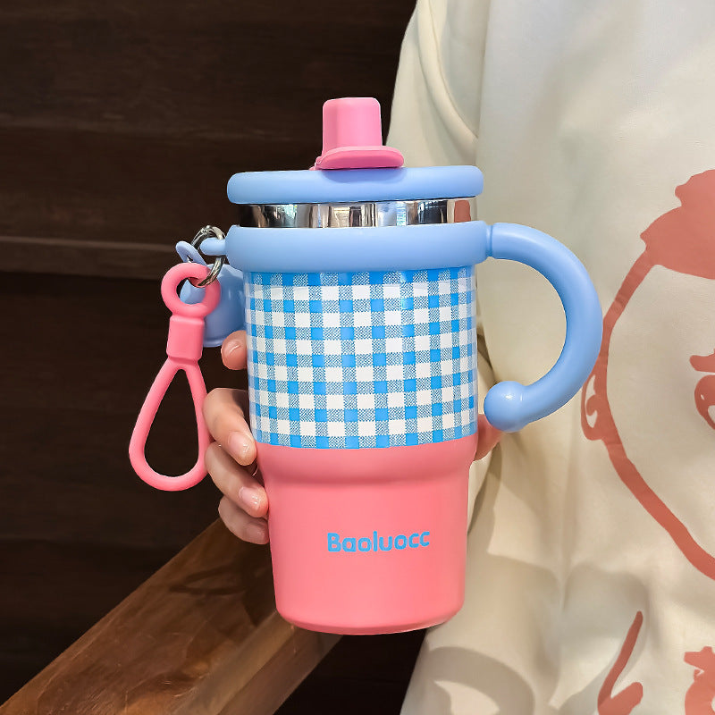 Insulated BPA-Free Plastic Water Bottle with Ergonomic Handle Checkered Design for Women