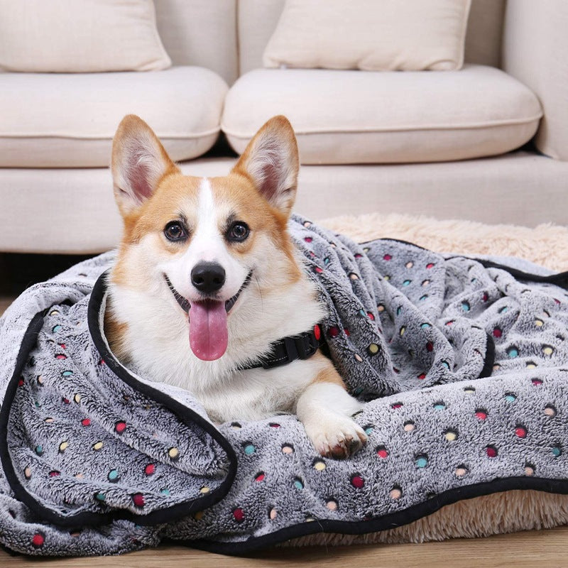 Brehn Plush Blanket with Colorful Polka Dot Pattern Soft Cozy Throw for Indoor and Outdoor Use
