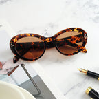Women's Oversized Sunglasses Lightweight Frame UV Protection Elegant Fashionable Design