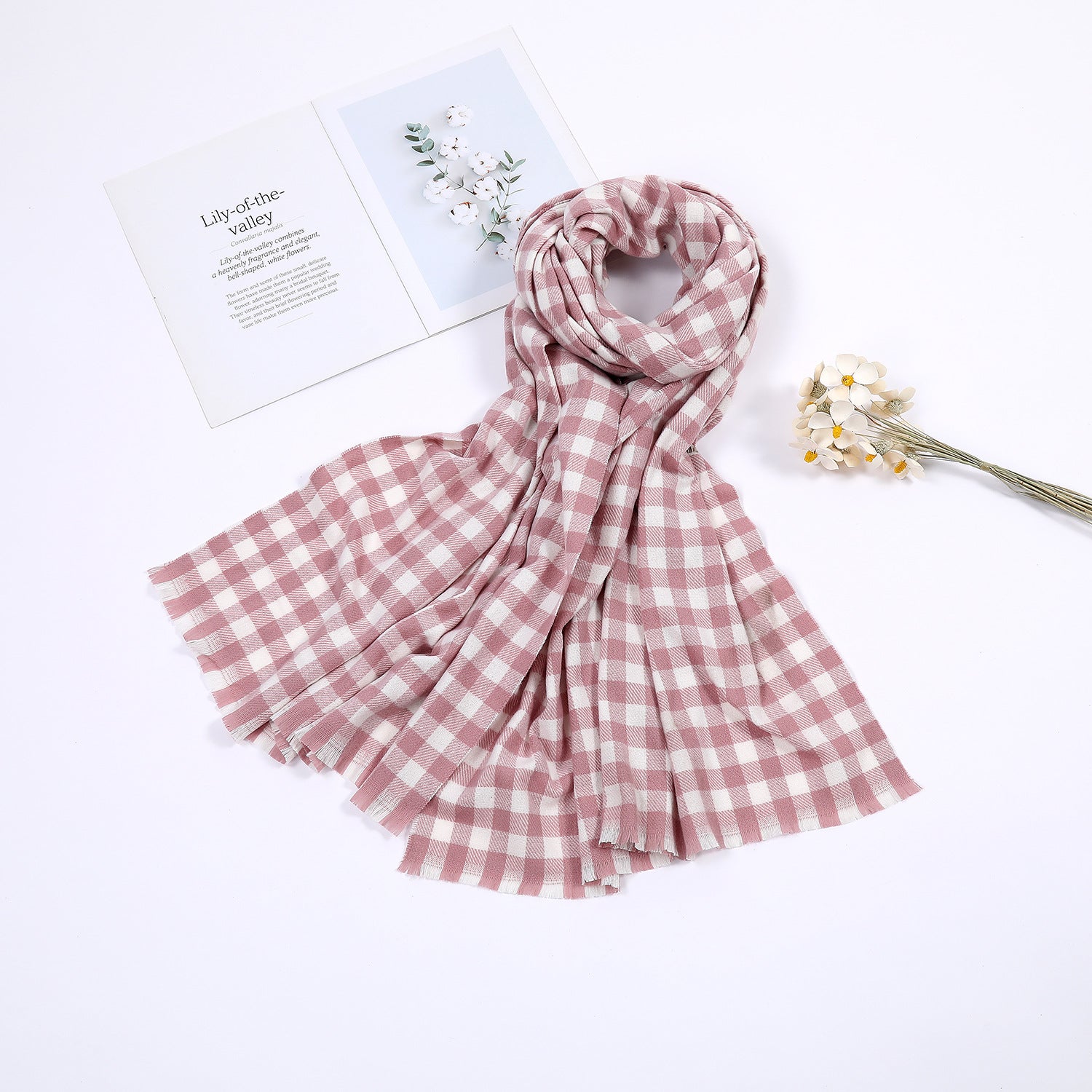 Women's Checked Scarf Soft Lightweight Black and White Cozy Wrap Shawl