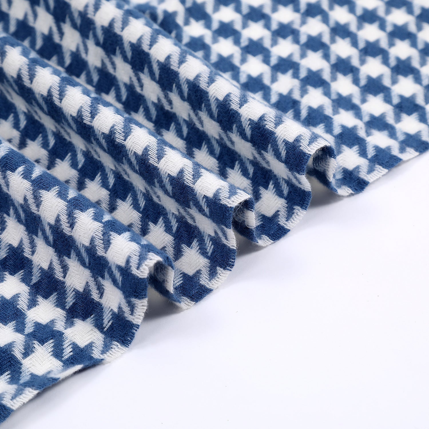 Ladies Scarf Houndstooth Pattern Soft Breathable Fabric Elegant Accessory