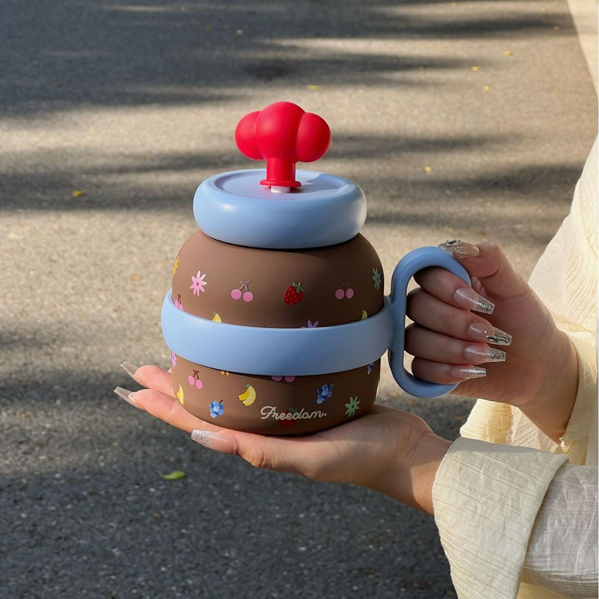 Unisex Coffee Pot Playful Colorful Design Durable Material Spill-Proof Lid Handle