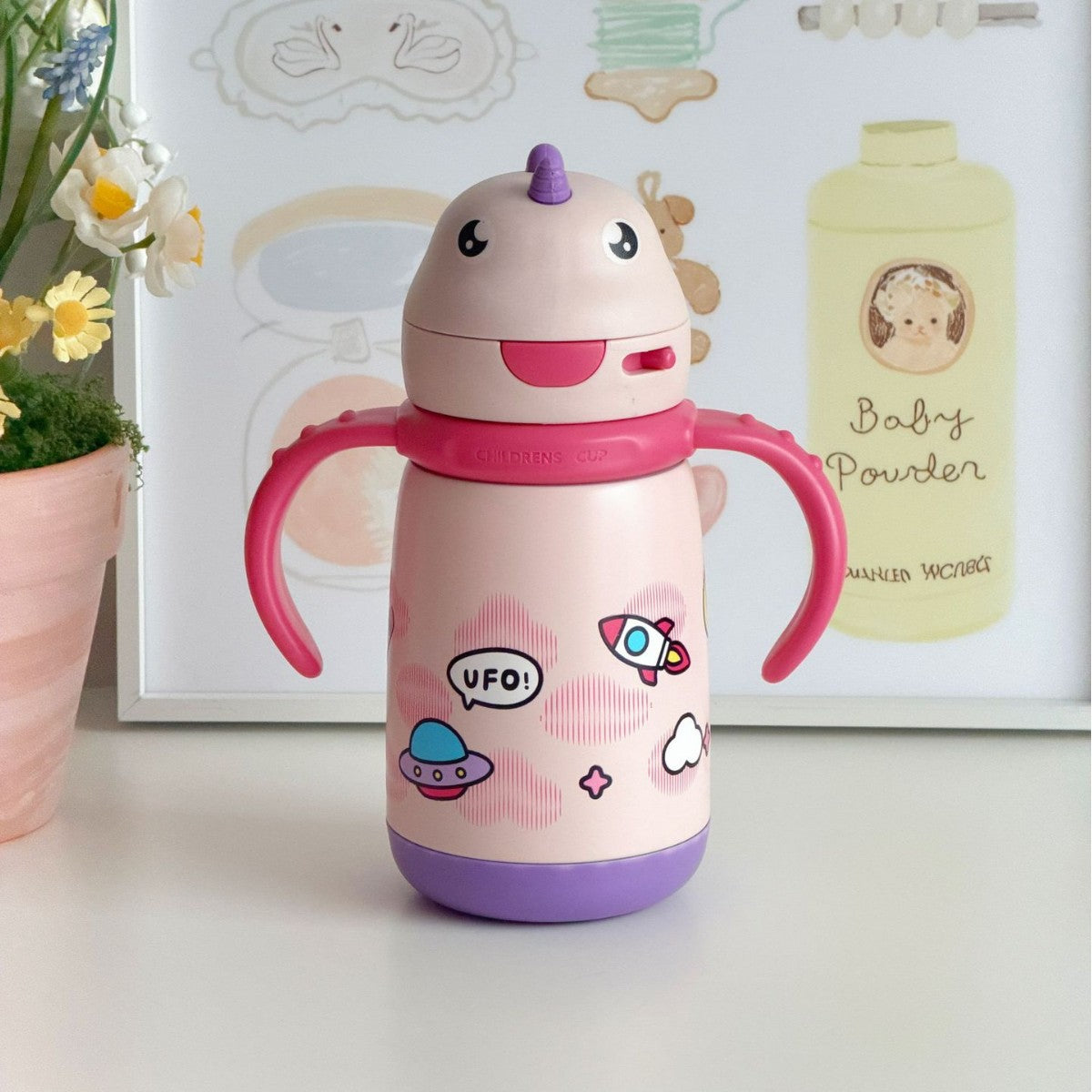 Children’s Spill-Proof Cup with Handles and Playful UFO Design BPA-Free Plastic