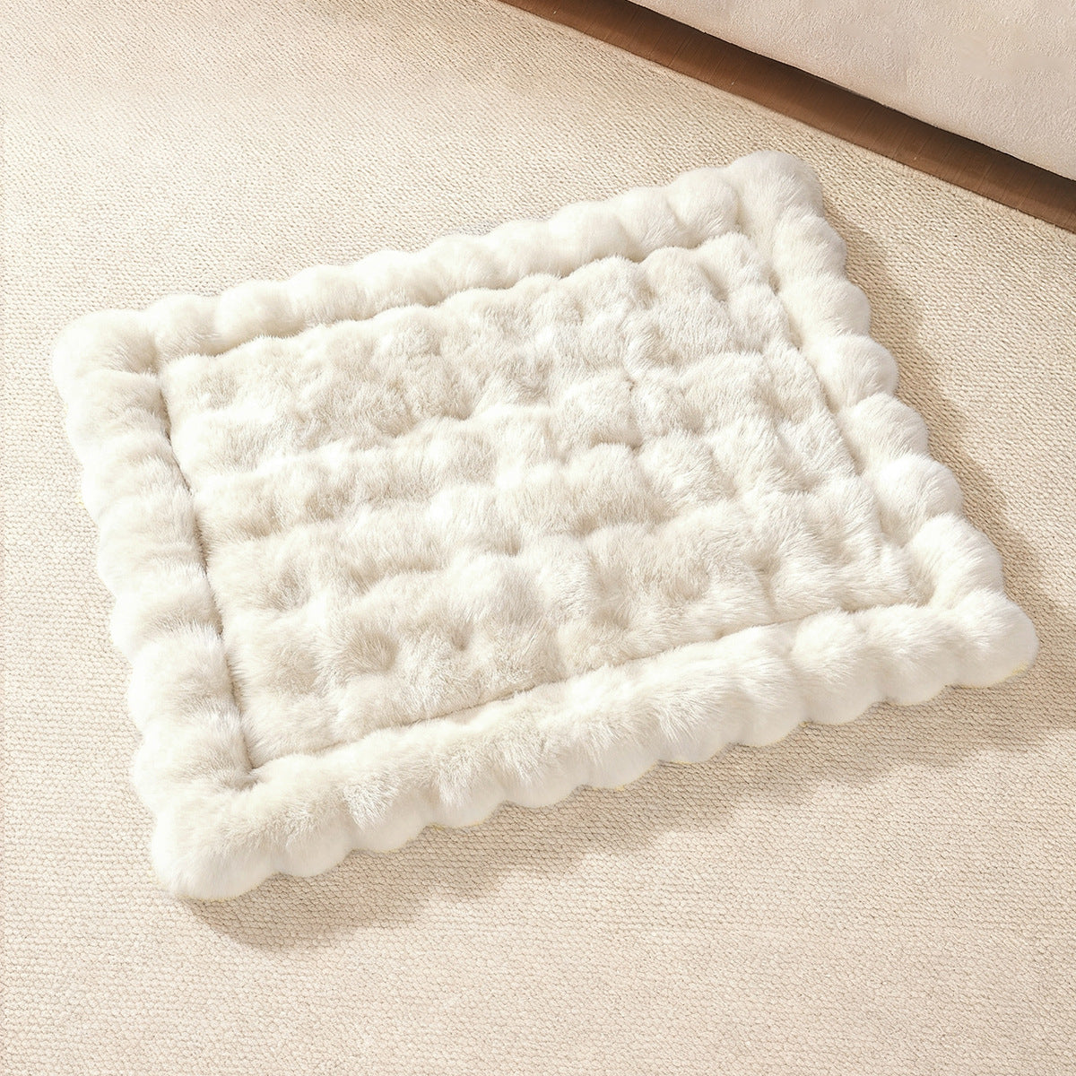 Harrow Women's Cuddle Mat Soft Plush Non-Slip Cozy Floor Mat for Home and Pets