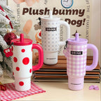 Women’s Multifunctional BPA-Free Plastic Drinking Bottle with Dual Straws and Ergonomic Handle