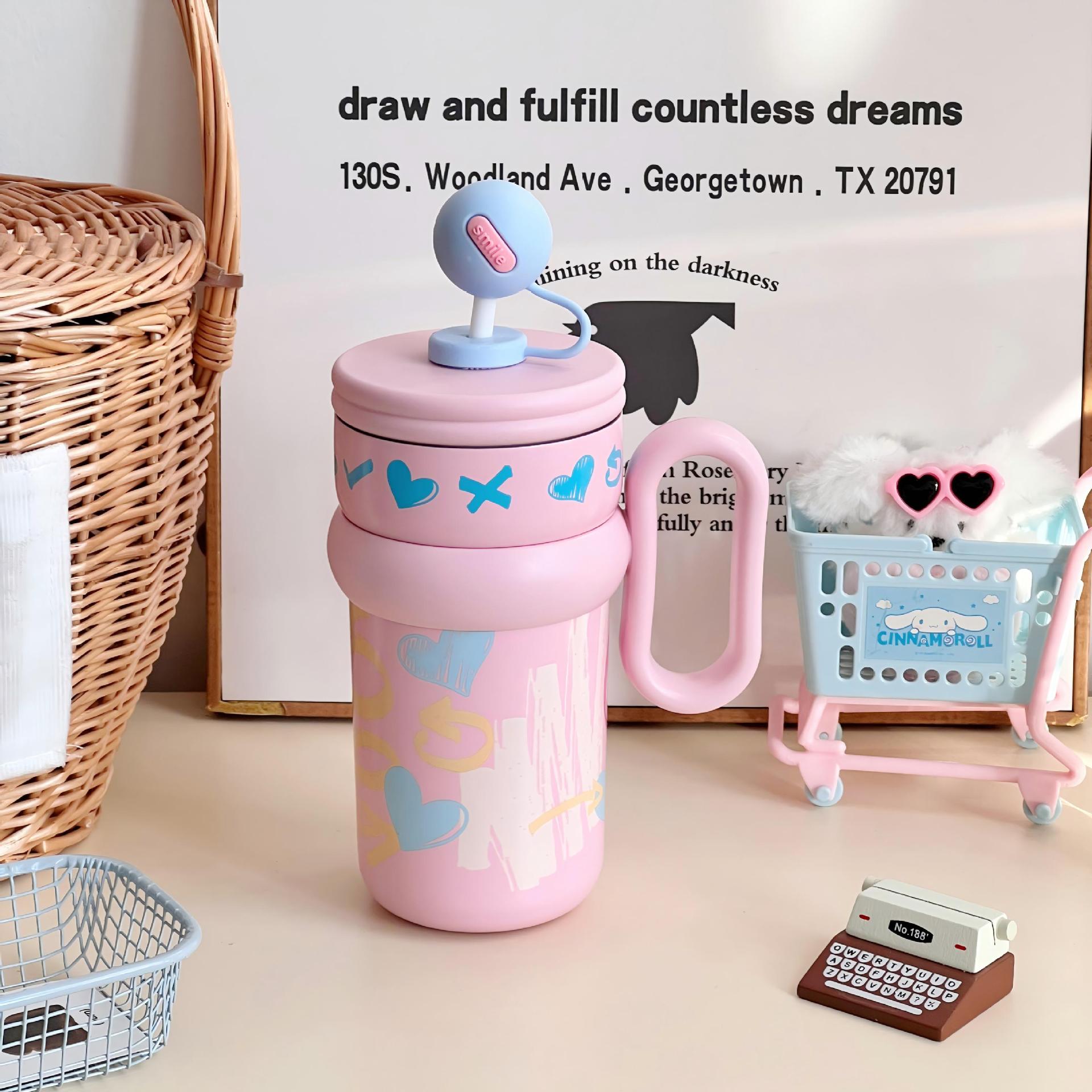 Children’s Drinking Cup with Integrated Straw and Cat Design BPA-Free Durable Plastic