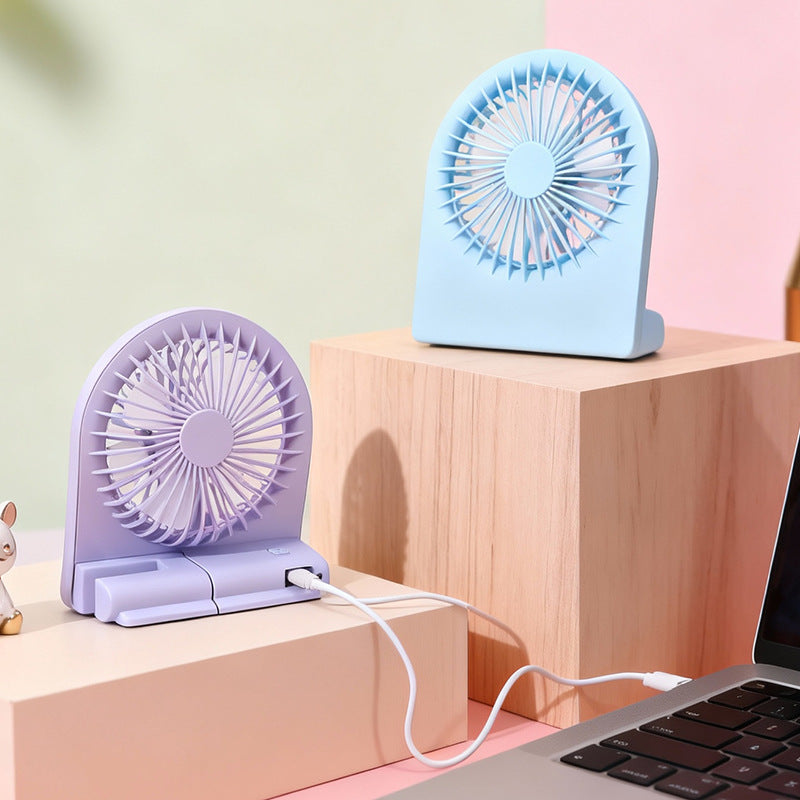 Portable USB Fan with Adjustable Tilt Quiet Operation Compact and Lightweight for Home Office Travel