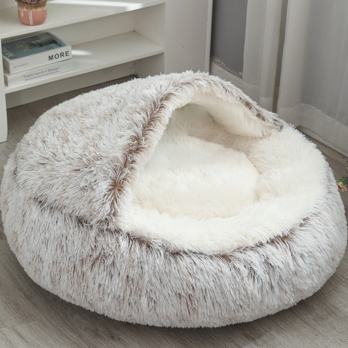 Women's Cozy Round Pet Bed Soft Plush Non-Slip Indoor Outdoor Dog Cat Bed