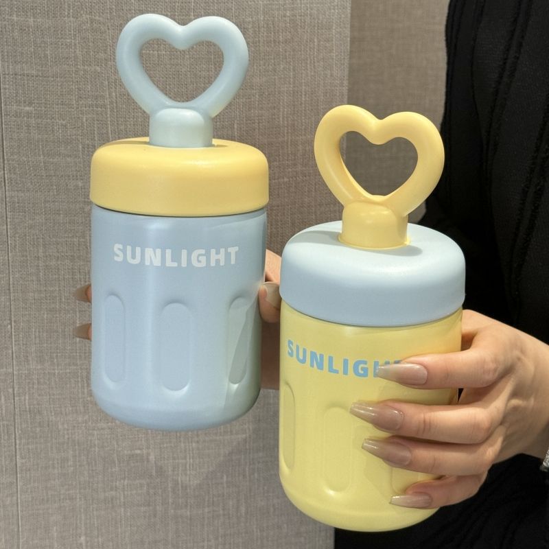 Women’s BPA-Free Water Bottle with Heart Handle Leak-Proof Screw Cap Lightweight Design