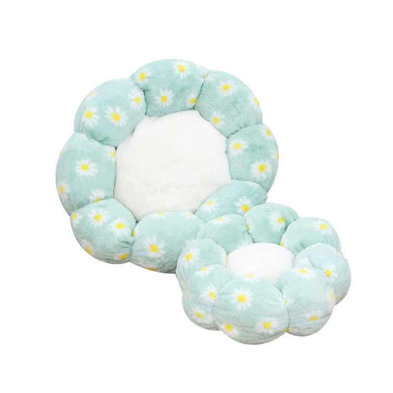 Flower-Shaped Plush Pet Bed with Non-Slip Bottom for Cats and Dogs
