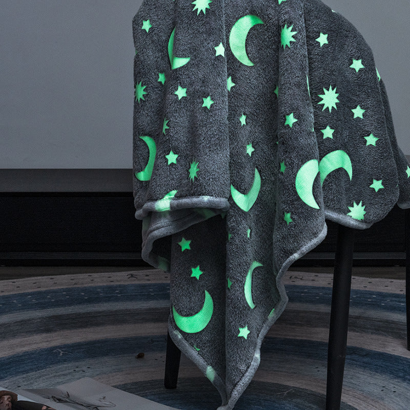 Unisex Sports Fleece Blanket Soft Cozy Throw with Bright Colorful Sports Ball Design