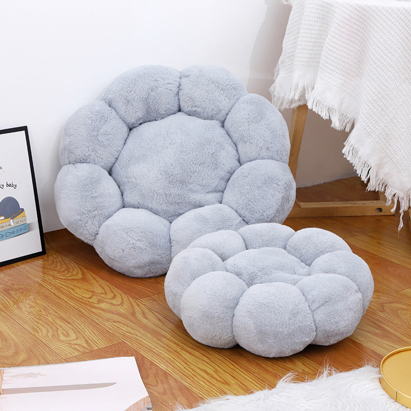 Flower-Shaped Plush Pet Bed with Non-Slip Bottom for Cats and Dogs