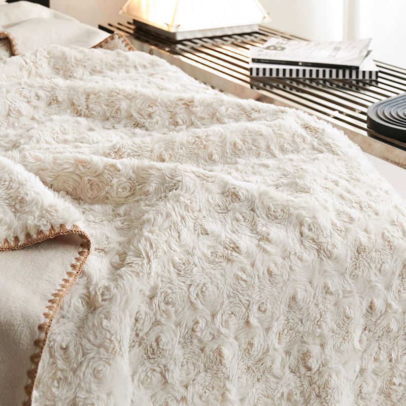 Harrow Plush Fleece Blanket Ladies Cozy Soft Hypoallergenic Throw for Sofa Bed
