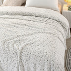 Women's Cozy Fleece Throw Blanket Soft Warm Lightweight for Couch Bedroom