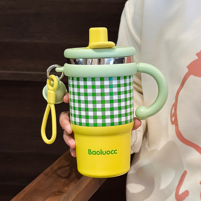 Insulated BPA-Free Plastic Water Bottle with Ergonomic Handle Checkered Design for Women
