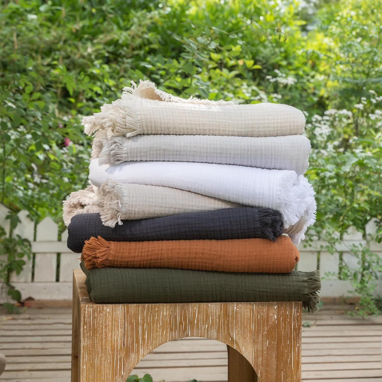 Bowlift Women's Soft Cotton Muslin Throw Blanket Breathable Lightweight with Fringes