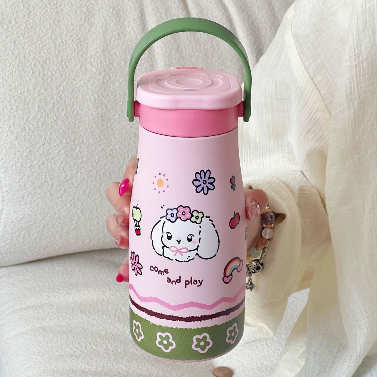Women’s BPA-Free Plastic Water Bottle with Carry Handle and Integrated Straw Floral Design