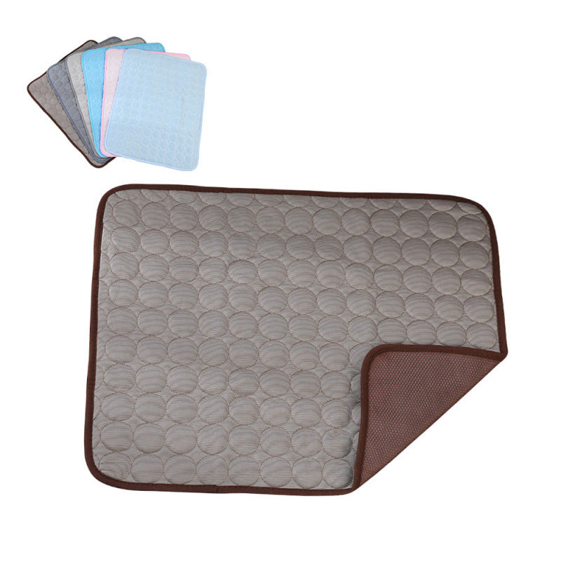 Waterproof Non-Slip Pet Mat with Water-Repellent Coating for Home and Travel