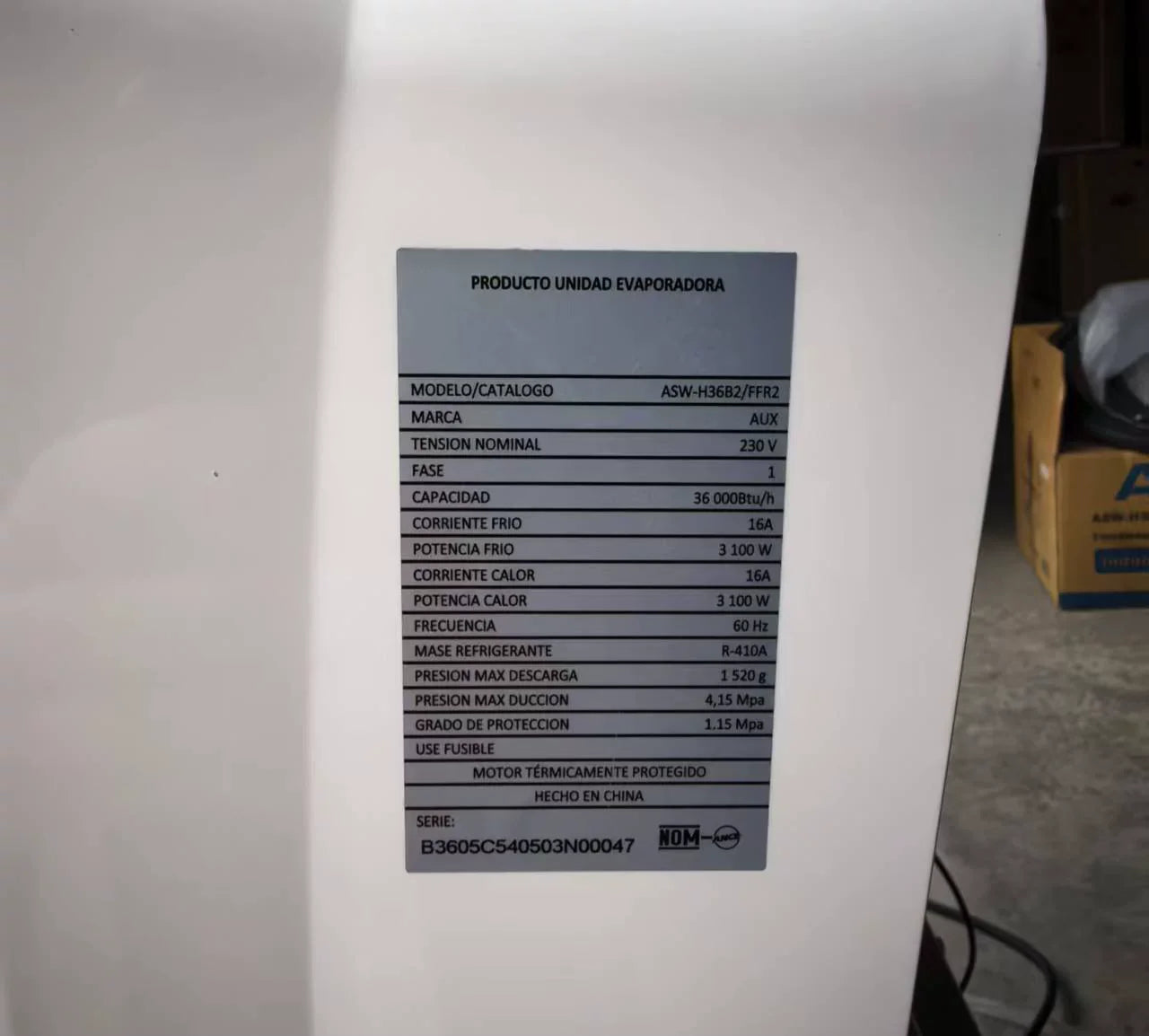 Ductless Mini-Split Heat Pump Wall Unit with DC Inverter Ultra Quiet Operation