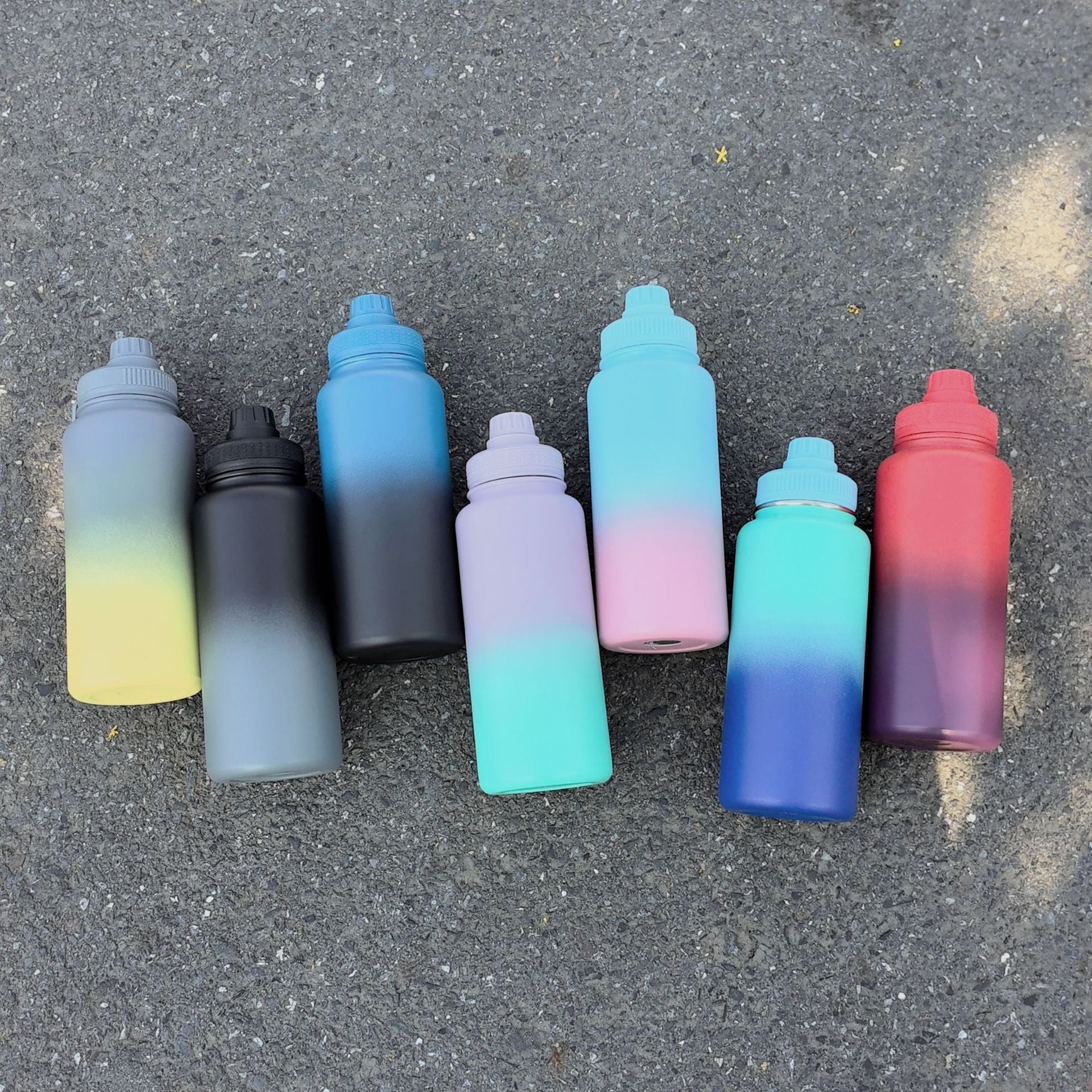Women Sporty Water Bottle BPA-Free Plastic Non-Slip Surface Compact Size Dishwasher Safe