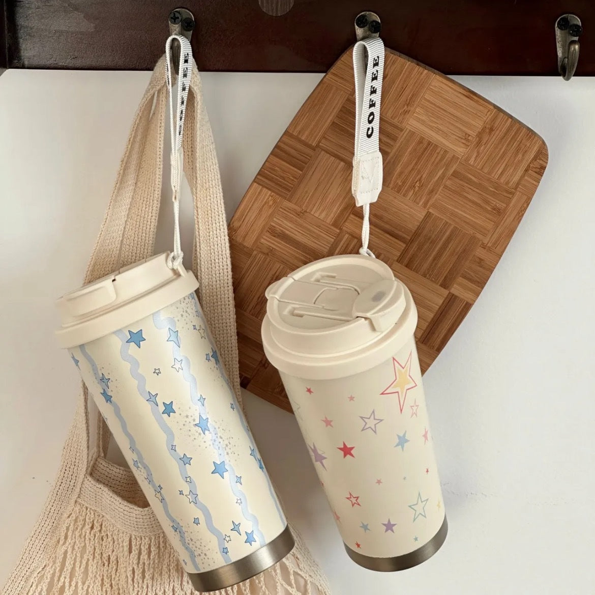 Women's Insulated Travel Mug with Leak-Proof Lid and Hello Kitty Design