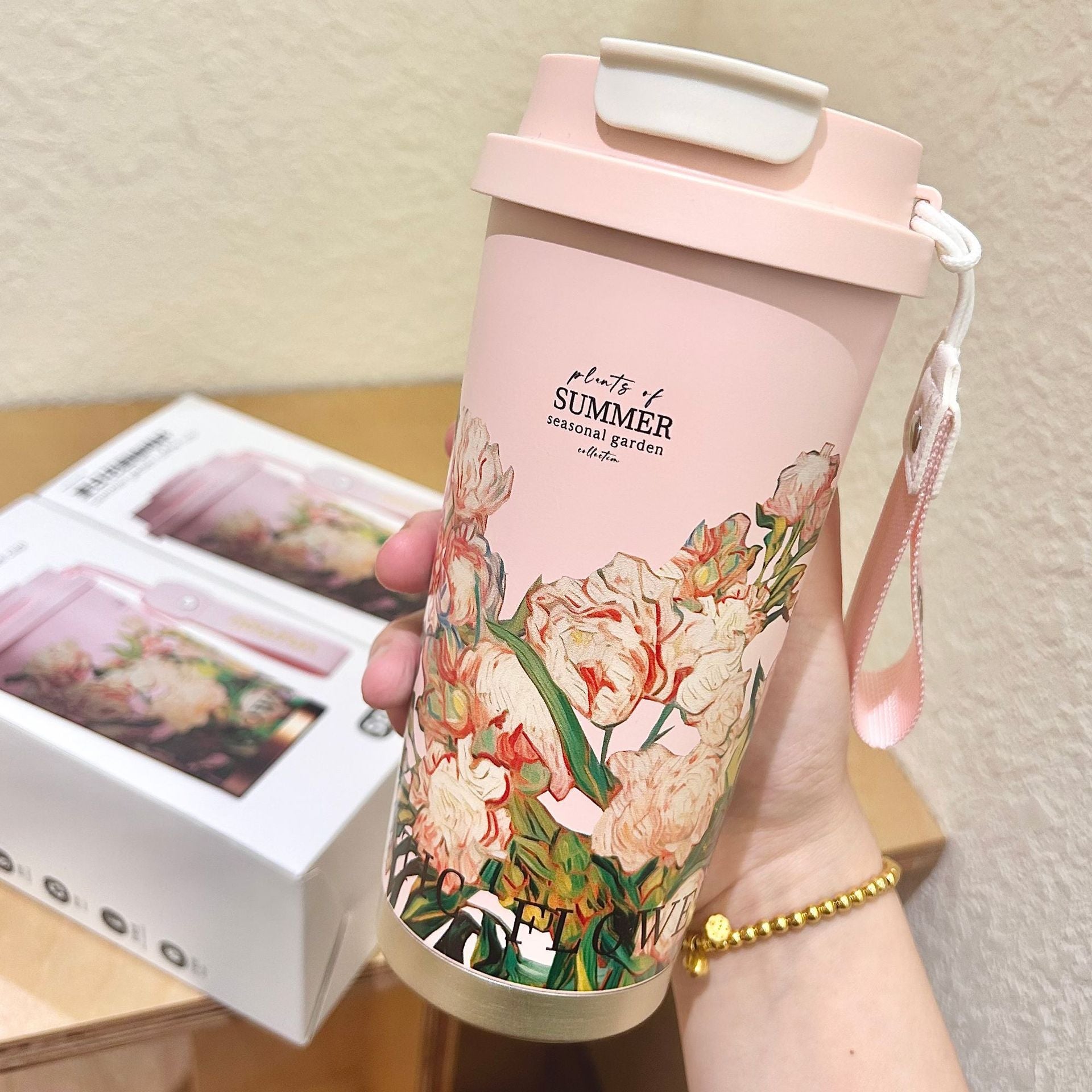 Insulated Stainless Steel Travel Mug with Leak-Proof Cap and Carry Handle for Coffee and Tea
