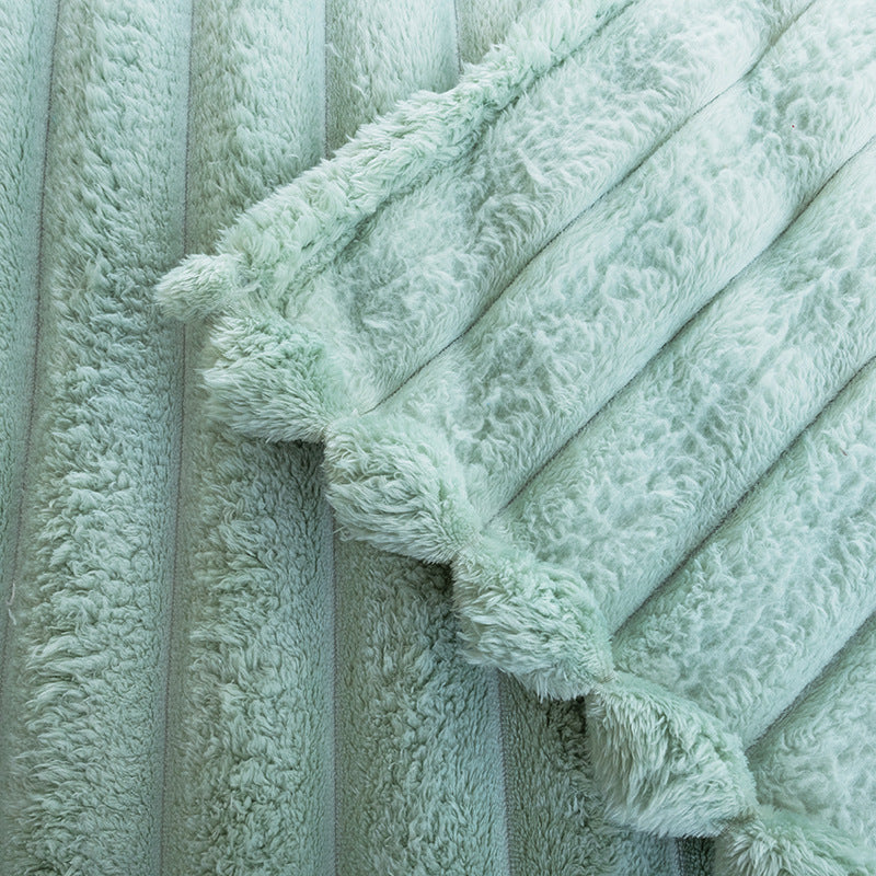 Ladies Luxury Thermal Blanket Ultra-Soft Hypoallergenic Microfiber Wave Design Cozy Warm