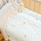 Bowlift Women's Soft Microfiber Cozy Blanket with Bear Motif for Beds and Sofas