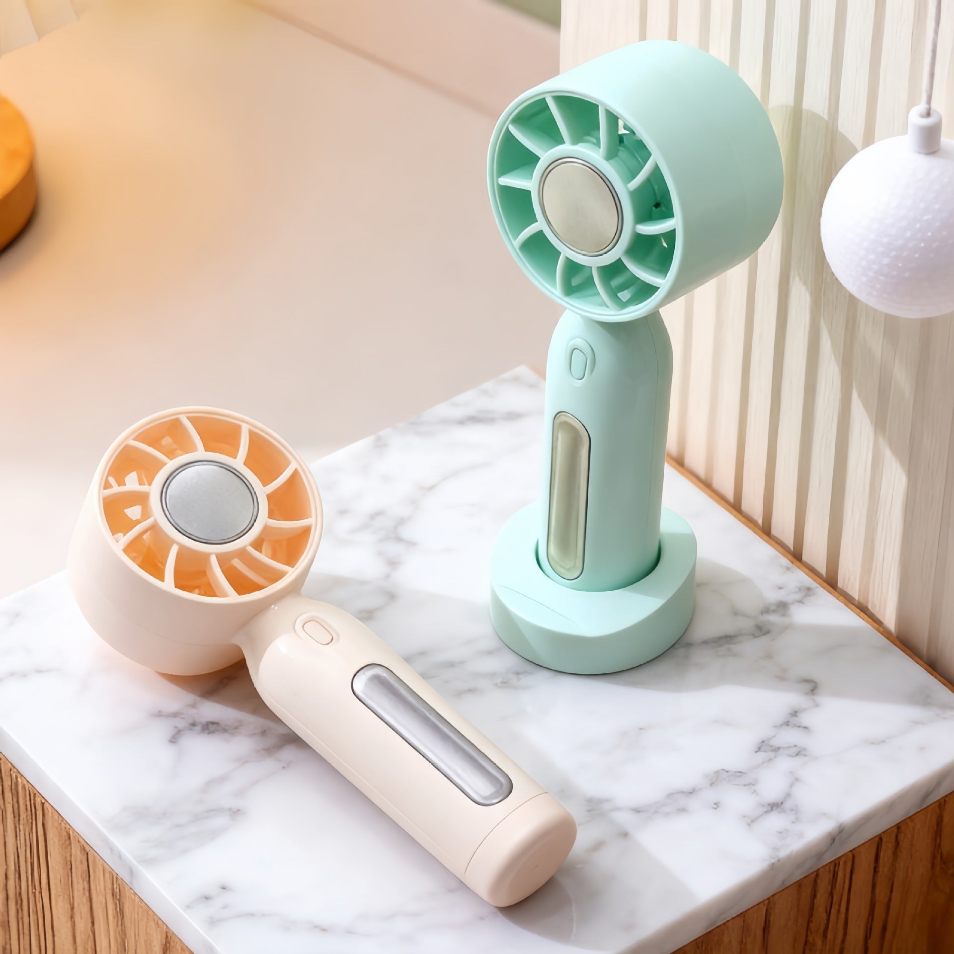 Portable Mini Fan USB Rechargeable Rotatable Head Compact Quiet Operation for Women