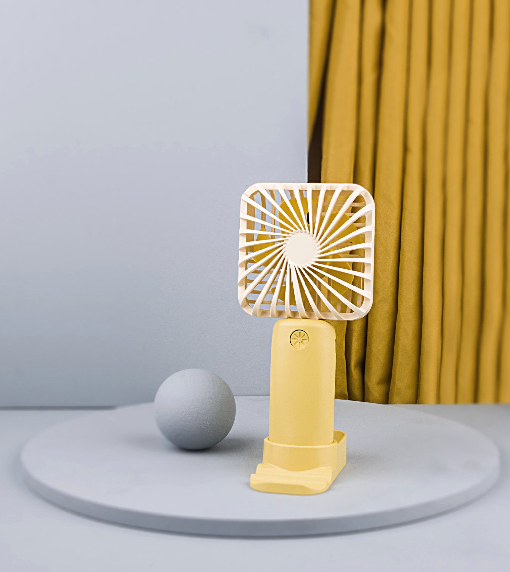 Rechargeable Portable Desk Fan Compact Wireless Personal Fan with Adjustable Angles and Multiple Speeds