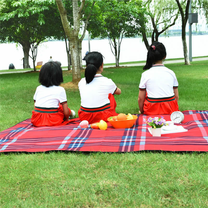 Outdoor Picnic Blanket Waterproof Lightweight Portable Snowflake Pattern