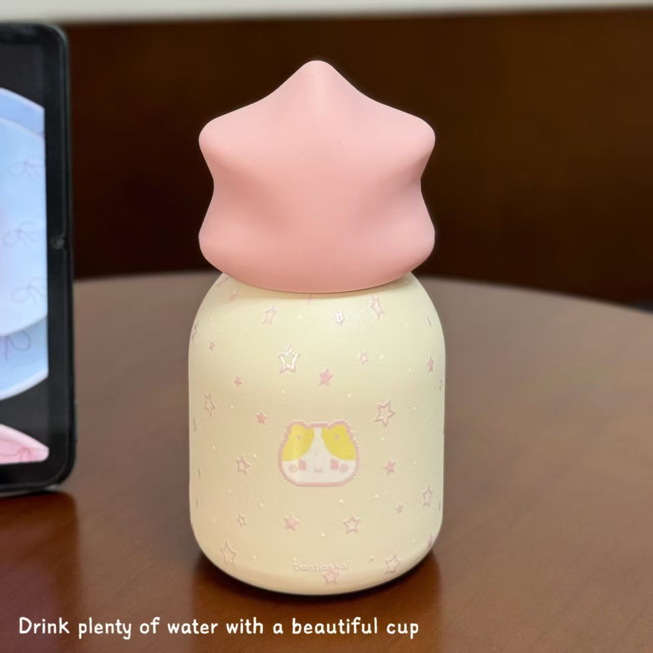 Women’s Insulated Water Bottle with Star Cap BPA-Free Leak-Proof Portable Drink Bottle