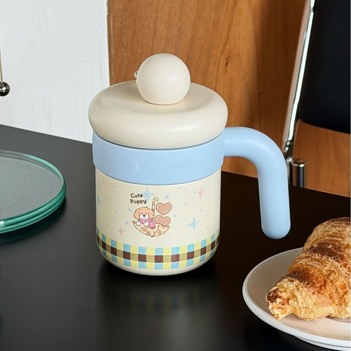 Playful Coffee Mug with Cute Puppy Design BPA-Free Plastic Insulated Leak-Proof Lid Ergonomic Handle
