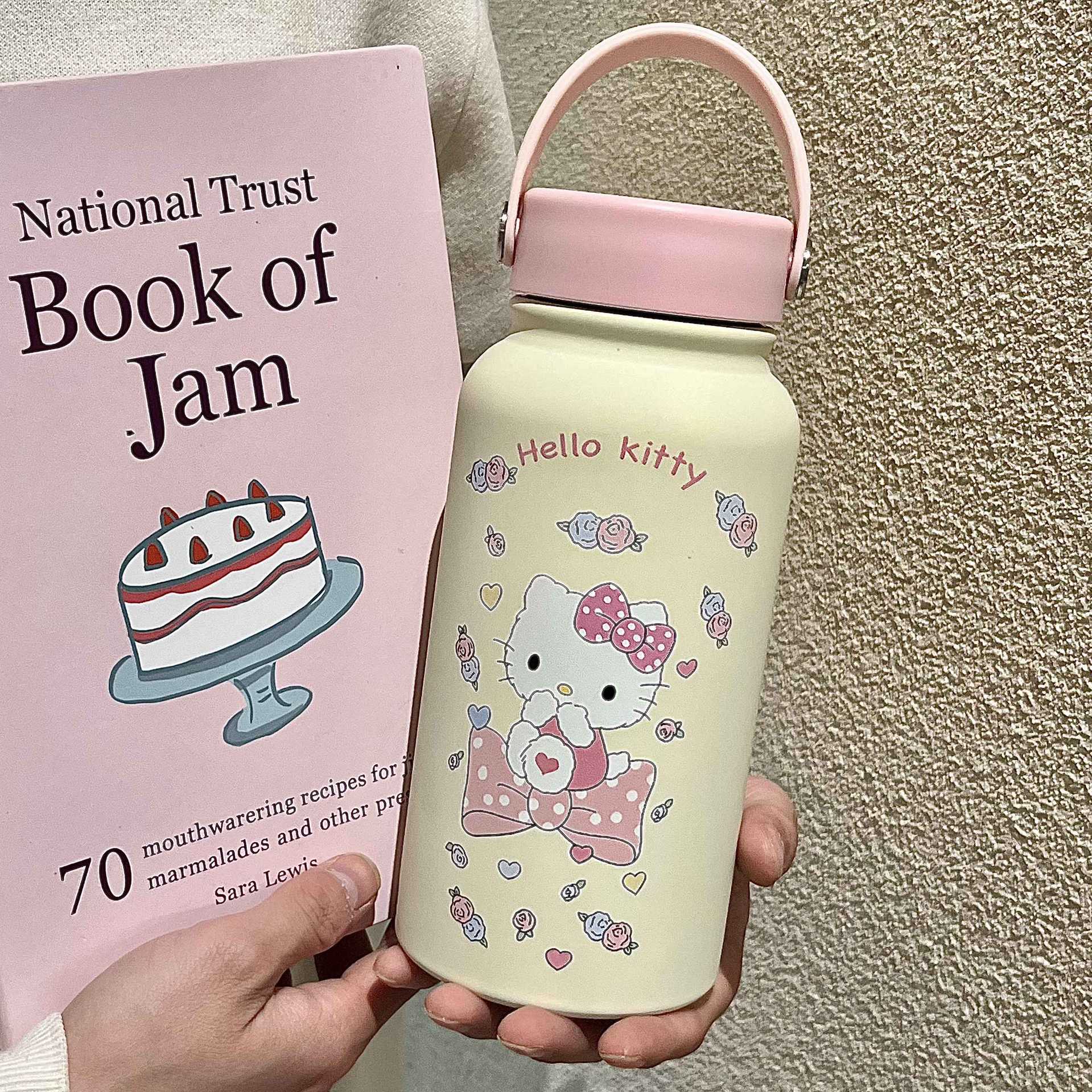 Insulated Stainless Steel Water Bottle with Hello Kitty Design for Women