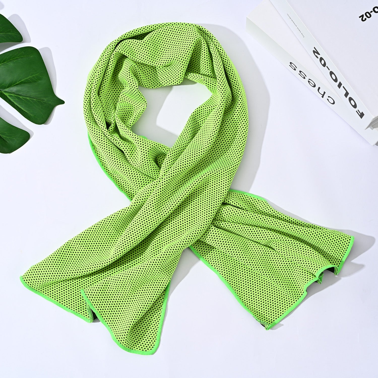 Ladies Breathable Sports Scarf Lightweight Mesh Thermal Insulation