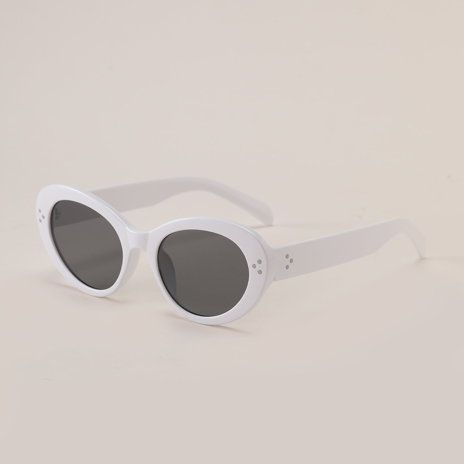 Women's Oversized Sunglasses Lightweight Frame UV Protection Elegant Fashionable Design