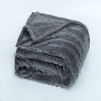 Women's Cozy Fleece Throw Blanket Ultra-Soft Warm Snuggle Blanket
