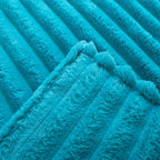 Women's Plush Fleece Throw Blanket Soft Textured Lightweight Cozy for Sofa Bed Travel
