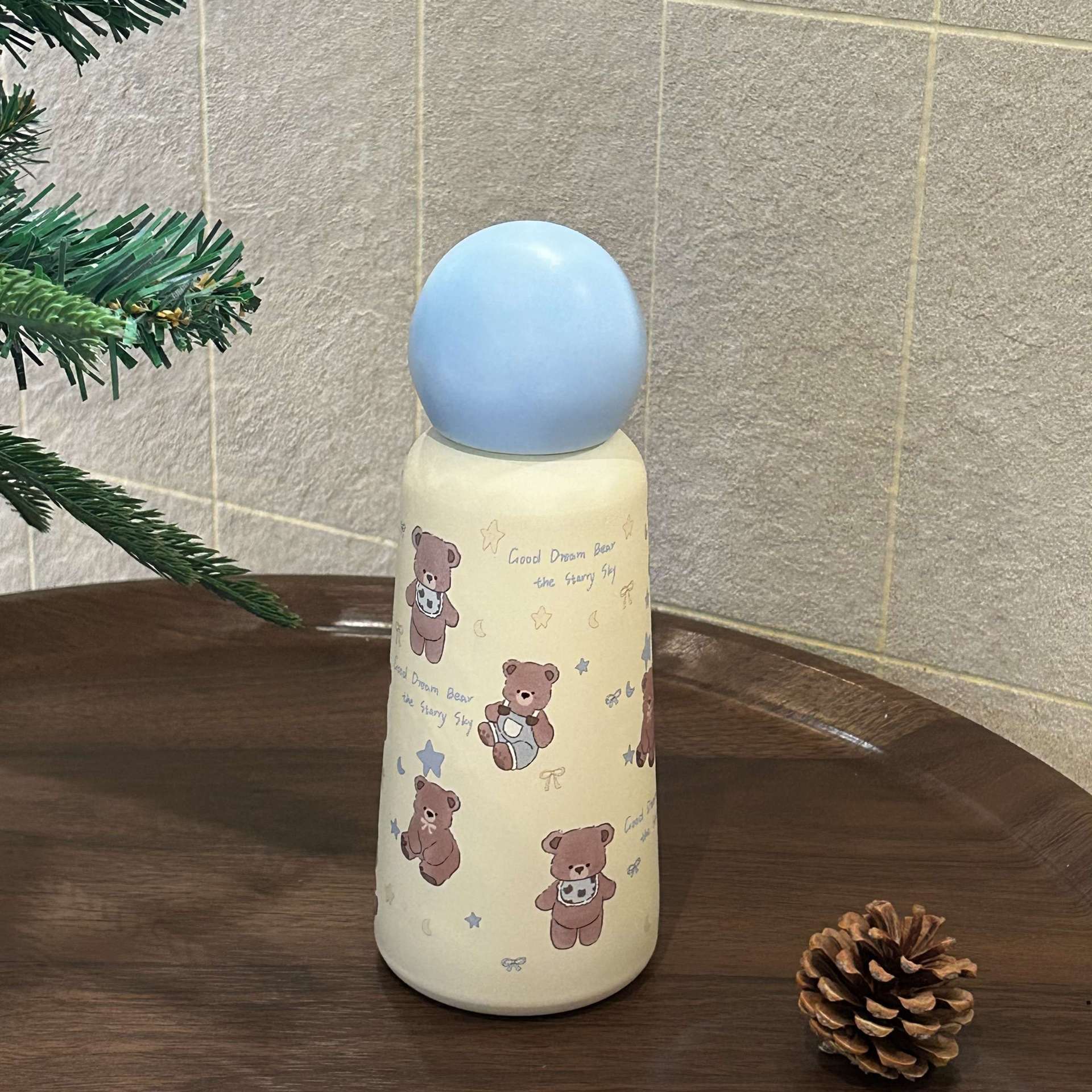 Insulated Thermos Bottle with Playful Apple Design BPA-Free Plastic Leak-Proof Flip Cap for Women