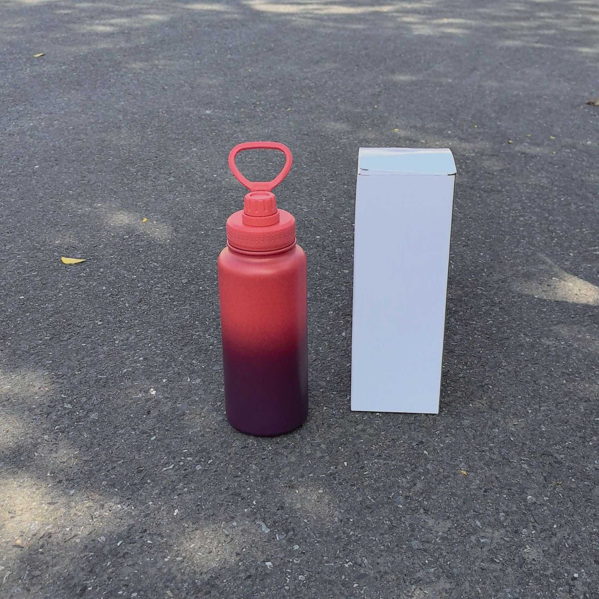 Women Sporty Water Bottle BPA-Free Plastic Non-Slip Surface Compact Size Dishwasher Safe