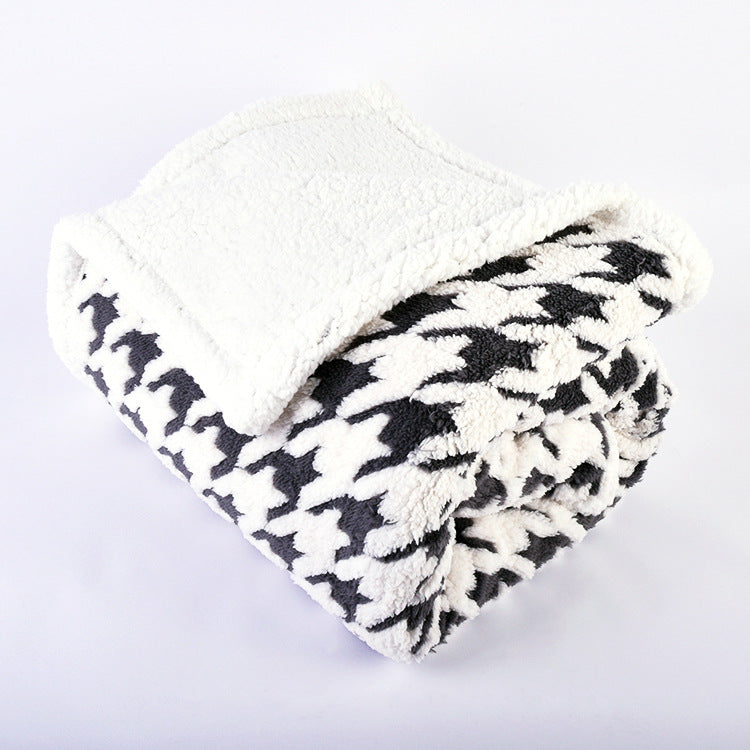 Women’s Plush Blanket Houndstooth Pattern Ultra-Soft Hypoallergenic Microfiber Cozy Throw