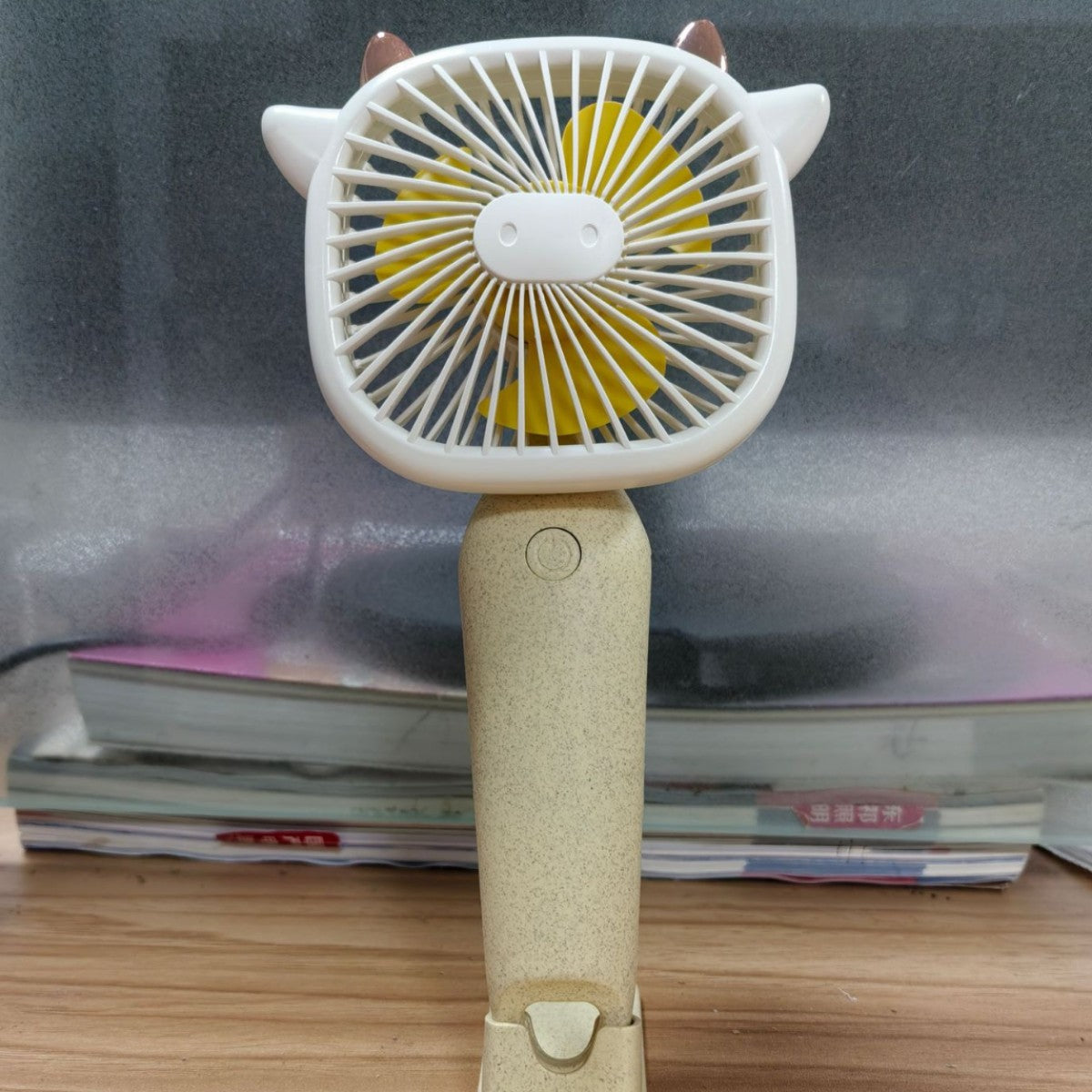 Harrow Mist Spray Fan Handheld Rechargeable Portable Cooling Fan with Adjustable Speeds