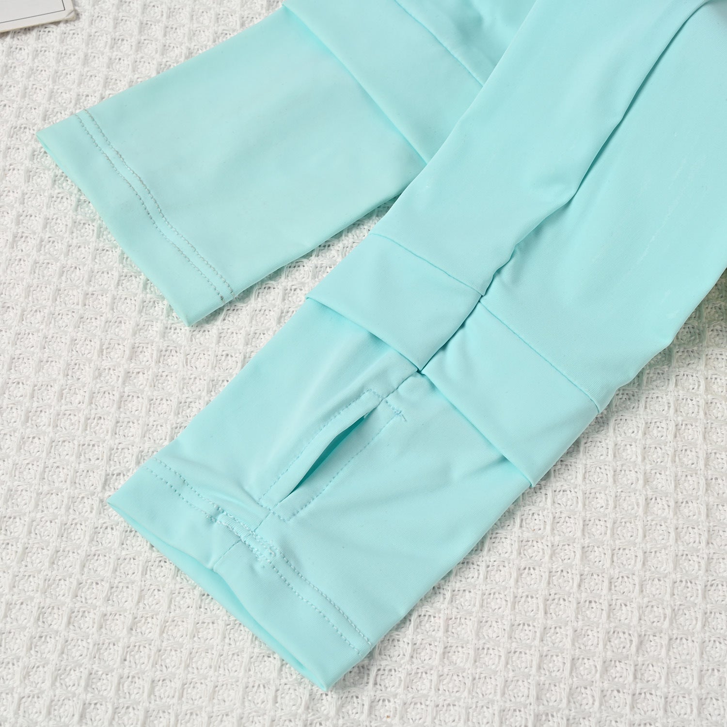 Women's Sports Leggings Breathable Moisture-Wicking Elastic Waistband Flexible Fit