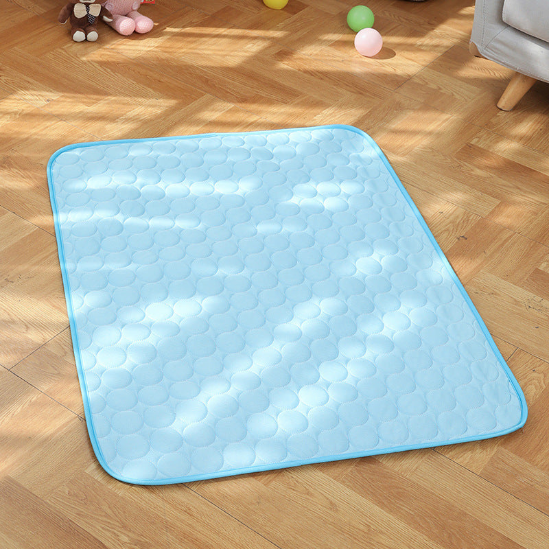 Women's Soft Padded Play Mat Non-Slip Comfortable Playroom and Outdoor Mat