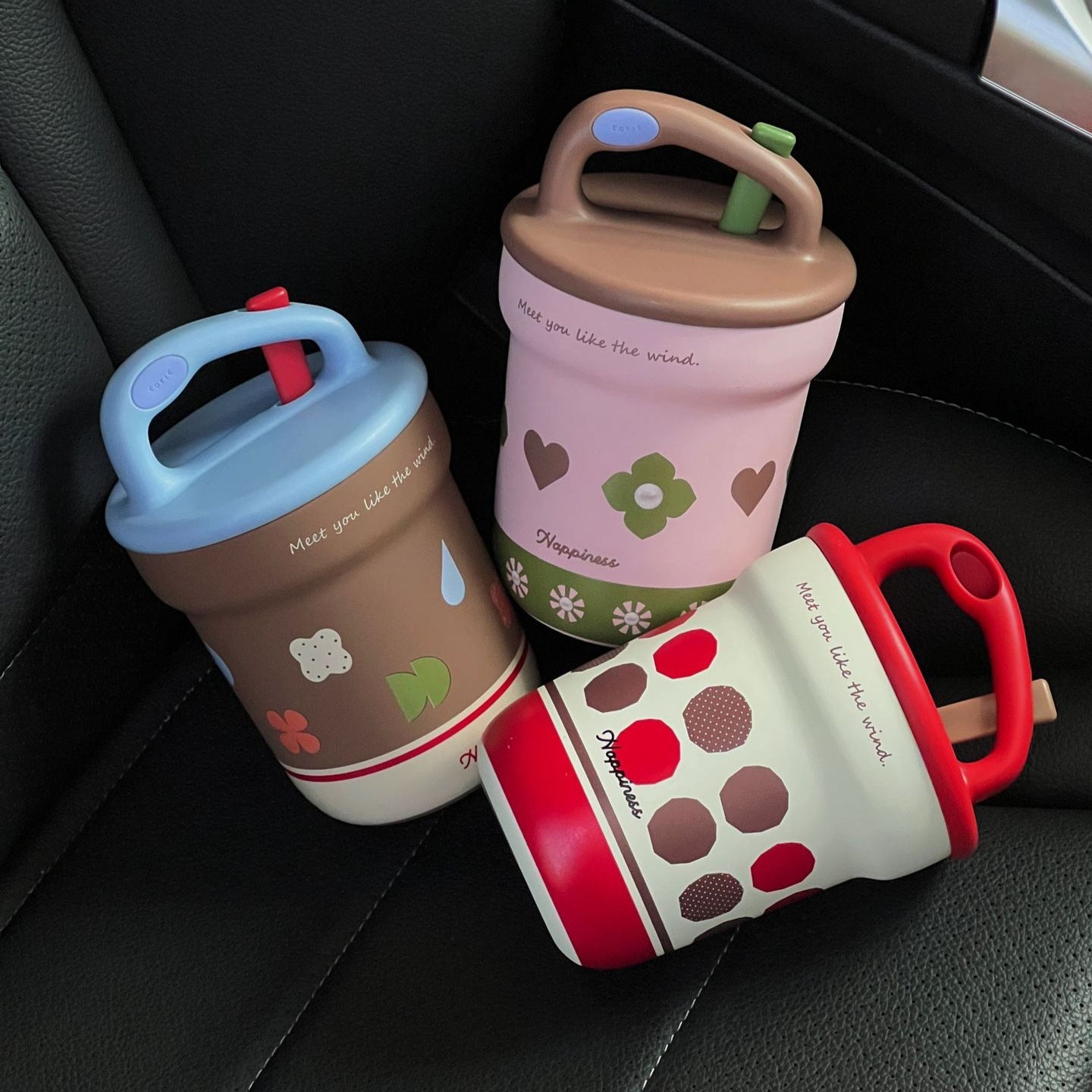 Cheerful Insulated Thermos With Practical Handle Lightweight Plastic Kettle For Women