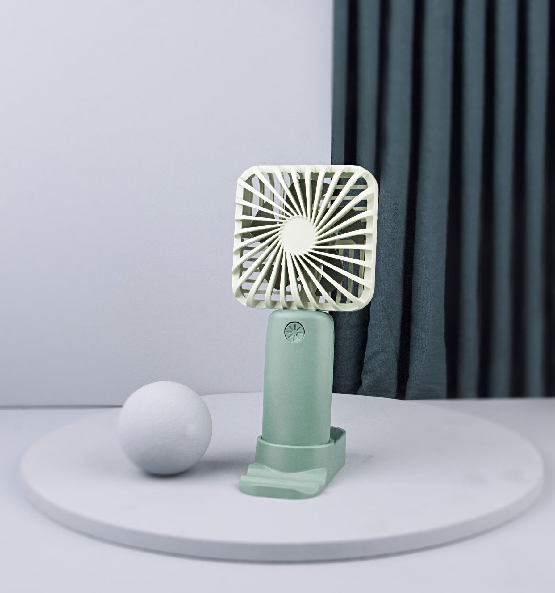 Harrow Rechargeable Portable Desk Fan Compact Adjustable Speed Settings