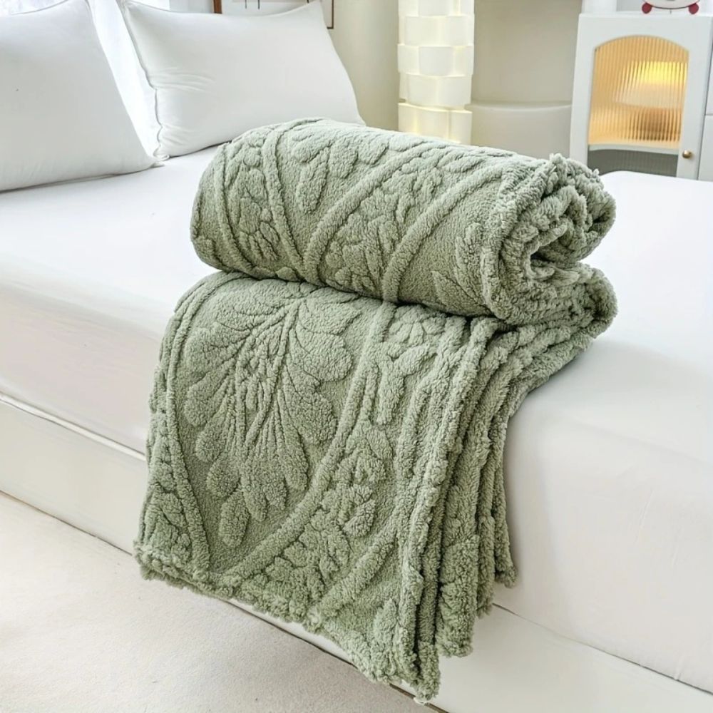 Paris Weave Jacquard Fleece Blanket Soft Microfiber Throw Lightweight Cozy Layering Home Decor